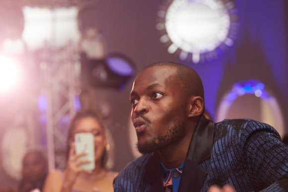 TO DOWNLOAD. CLICK ON THE IMAGE TO OPEN IT AND THEN CLICK ON IT AGAIN AND WAIT FOR IT TO LOAD IN FULLSCREEN AND SAVE. To browse images use green arrows above.
SHARE AND TAG : @gqsouthafrica
IMAGE CREDIT: @simzmkhwanazi/@bestfriends_za

#GQMOTY2021
#HennessyVSOP
#HowAboutNow