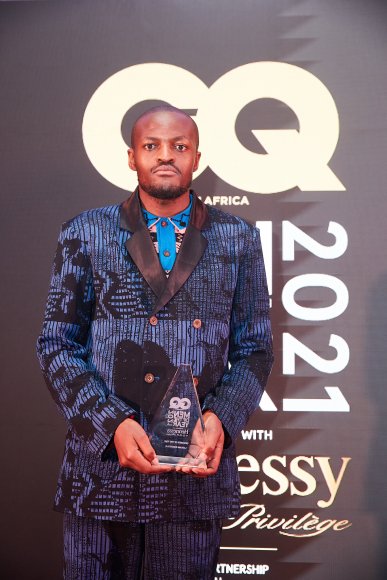 TO DOWNLOAD. CLICK ON THE IMAGE TO OPEN IT AND THEN CLICK ON IT AGAIN AND WAIT FOR IT TO LOAD IN FULLSCREEN AND SAVE. To browse images use green arrows above.
SHARE AND TAG : @gqsouthafrica
IMAGE CREDIT: @simzmkhwanazi/@bestfriends_za

#GQMOTY2021
#HennessyVSOP
#HowAboutNow