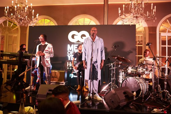 TO DOWNLOAD. CLICK ON THE IMAGE TO OPEN IT AND THEN CLICK ON IT AGAIN AND WAIT FOR IT TO LOAD IN FULLSCREEN AND SAVE. To browse images use green arrows above.
SHARE AND TAG : @gqsouthafrica
IMAGE CREDIT: @simzmkhwanazi/@bestfriends_za

#GQMOTY2021
#HennessyVSOP
#HowAboutNow