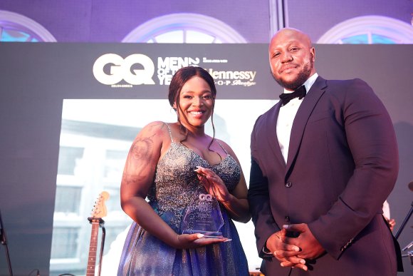 TO DOWNLOAD. CLICK ON THE IMAGE TO OPEN IT AND THEN CLICK ON IT AGAIN AND WAIT FOR IT TO LOAD IN FULLSCREEN AND SAVE. To browse images use green arrows above.
SHARE AND TAG : @gqsouthafrica
IMAGE CREDIT: @simzmkhwanazi/@bestfriends_za

#GQMOTY2021
#HennessyVSOP
#HowAboutNow