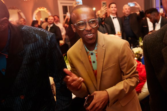 TO DOWNLOAD. CLICK ON THE IMAGE TO OPEN IT AND THEN CLICK ON IT AGAIN AND WAIT FOR IT TO LOAD IN FULLSCREEN AND SAVE. To browse images use green arrows above.
SHARE AND TAG : @gqsouthafrica
IMAGE CREDIT: @simzmkhwanazi/@bestfriends_za

#GQMOTY2021
#HennessyVSOP
#HowAboutNow