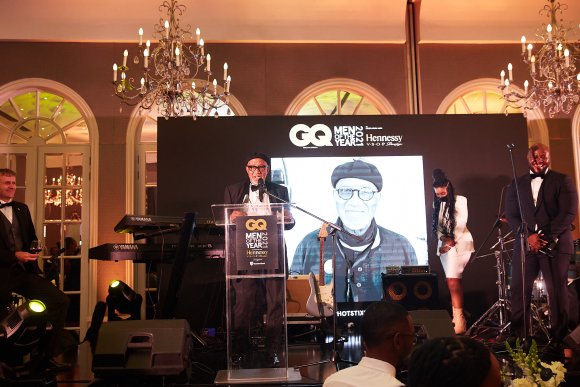 TO DOWNLOAD. CLICK ON THE IMAGE TO OPEN IT AND THEN CLICK ON IT AGAIN AND WAIT FOR IT TO LOAD IN FULLSCREEN AND SAVE. To browse images use green arrows above.
SHARE AND TAG : @gqsouthafrica
IMAGE CREDIT: @simzmkhwanazi/@bestfriends_za

#GQMOTY2021
#HennessyVSOP
#HowAboutNow