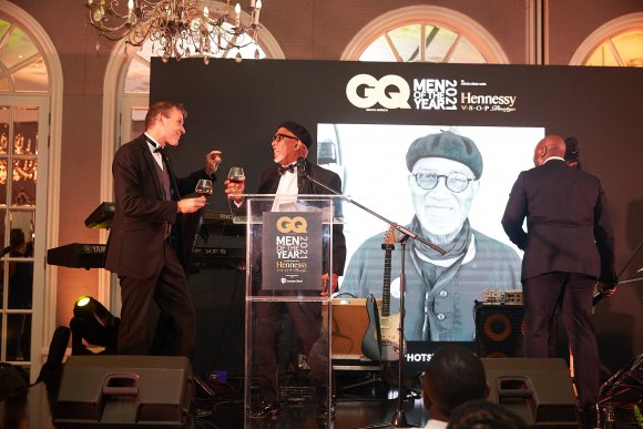 TO DOWNLOAD. CLICK ON THE IMAGE TO OPEN IT AND THEN CLICK ON IT AGAIN AND WAIT FOR IT TO LOAD IN FULLSCREEN AND SAVE. To browse images use green arrows above.
SHARE AND TAG : @gqsouthafrica
IMAGE CREDIT: @simzmkhwanazi/@bestfriends_za

#GQMOTY2021
#HennessyVSOP
#HowAboutNow