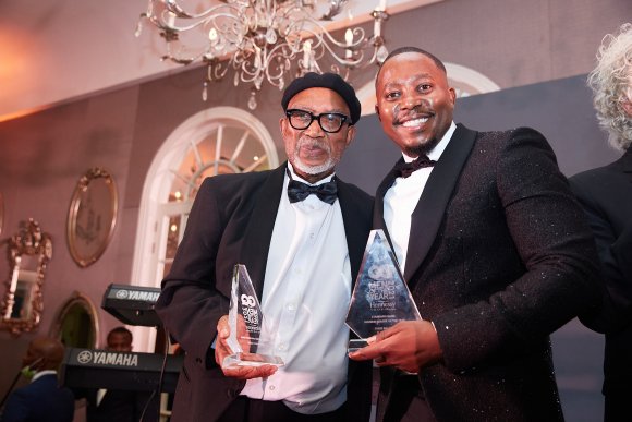 TO DOWNLOAD. CLICK ON THE IMAGE TO OPEN IT AND THEN CLICK ON IT AGAIN AND WAIT FOR IT TO LOAD IN FULLSCREEN AND SAVE. To browse images use green arrows above.
SHARE AND TAG : @gqsouthafrica
IMAGE CREDIT: @simzmkhwanazi/@bestfriends_za

#GQMOTY2021
#HennessyVSOP
#HowAboutNow