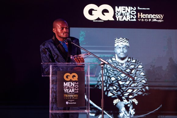 TO DOWNLOAD. CLICK ON THE IMAGE TO OPEN IT AND THEN CLICK ON IT AGAIN AND WAIT FOR IT TO LOAD IN FULLSCREEN AND SAVE. To browse images use green arrows above.
SHARE AND TAG : @gqsouthafrica
IMAGE CREDIT: @simzmkhwanazi/@bestfriends_za

#GQMOTY2021
#HennessyVSOP
#HowAboutNow