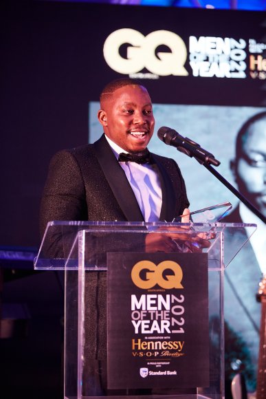 TO DOWNLOAD. CLICK ON THE IMAGE TO OPEN IT AND THEN CLICK ON IT AGAIN AND WAIT FOR IT TO LOAD IN FULLSCREEN AND SAVE. To browse images use green arrows above.
SHARE AND TAG : @gqsouthafrica
IMAGE CREDIT: @simzmkhwanazi/@bestfriends_za

#GQMOTY2021
#HennessyVSOP
#HowAboutNow