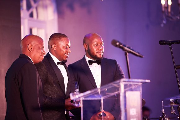 TO DOWNLOAD. CLICK ON THE IMAGE TO OPEN IT AND THEN CLICK ON IT AGAIN AND WAIT FOR IT TO LOAD IN FULLSCREEN AND SAVE. To browse images use green arrows above.
SHARE AND TAG : @gqsouthafrica
IMAGE CREDIT: @simzmkhwanazi/@bestfriends_za

#GQMOTY2021
#HennessyVSOP
#HowAboutNow
