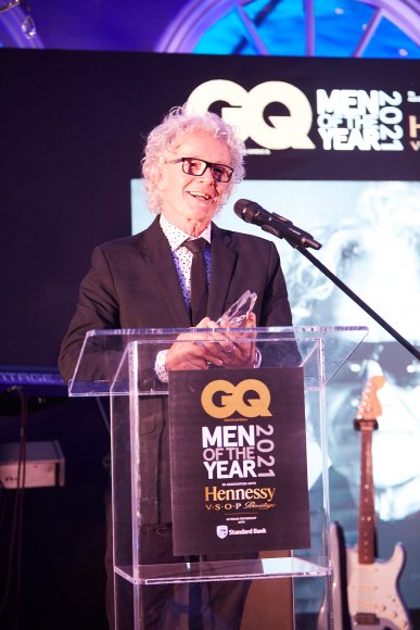 TO DOWNLOAD. CLICK ON THE IMAGE TO OPEN IT AND THEN CLICK ON IT AGAIN AND WAIT FOR IT TO LOAD IN FULLSCREEN AND SAVE. To browse images use green arrows above.
SHARE AND TAG : @gqsouthafrica
IMAGE CREDIT: @simzmkhwanazi/@bestfriends_za

#GQMOTY2021
#HennessyVSOP
#HowAboutNow