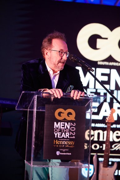 TO DOWNLOAD. CLICK ON THE IMAGE TO OPEN IT AND THEN CLICK ON IT AGAIN AND WAIT FOR IT TO LOAD IN FULLSCREEN AND SAVE. To browse images use green arrows above.
SHARE AND TAG : @gqsouthafrica
IMAGE CREDIT: @simzmkhwanazi/@bestfriends_za

#GQMOTY2021
#HennessyVSOP
#HowAboutNow