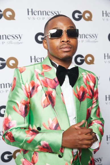 TO DOWNLOAD. CLICK ON THE IMAGE TO OPEN IT AND THEN CLICK ON IT AGAIN AND WAIT FOR IT TO LOAD IN FULLSCREEN AND SAVE. To browse images use green arrows above.
SHARE AND TAG : @gqsouthafrica
IMAGE CREDIT: @simzmkhwanazi/@bestfriends_za

#GQMOTY2021
#HennessyVSOP
#HowAboutNow