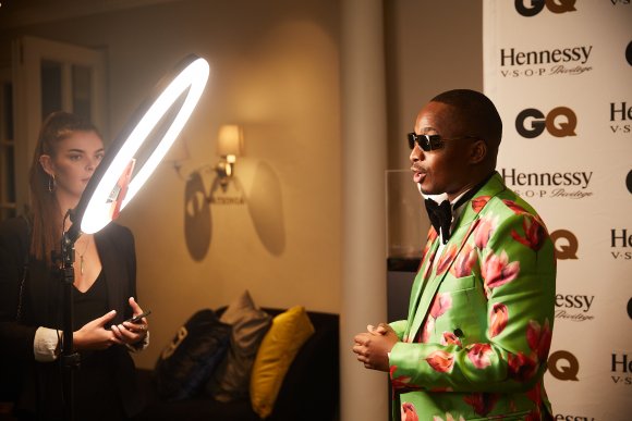TO DOWNLOAD. CLICK ON THE IMAGE TO OPEN IT AND THEN CLICK ON IT AGAIN AND WAIT FOR IT TO LOAD IN FULLSCREEN AND SAVE. To browse images use green arrows above.
SHARE AND TAG : @gqsouthafrica
IMAGE CREDIT: @simzmkhwanazi/@bestfriends_za

#GQMOTY2021
#HennessyVSOP
#HowAboutNow