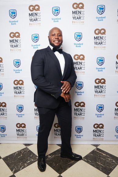TO DOWNLOAD. CLICK ON THE IMAGE TO OPEN IT AND THEN CLICK ON IT AGAIN AND WAIT FOR IT TO LOAD IN FULLSCREEN AND SAVE. To browse images use green arrows above.
SHARE AND TAG : @gqsouthafrica
IMAGE CREDIT: @simzmkhwanazi/@bestfriends_za

#GQMOTY2021
#HennessyVSOP
#HowAboutNow
