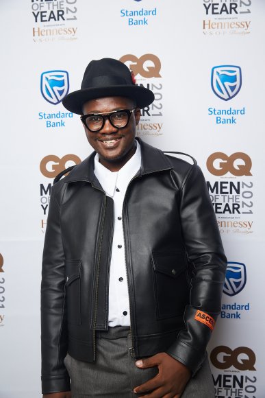 TO DOWNLOAD. CLICK ON THE IMAGE TO OPEN IT AND THEN CLICK ON IT AGAIN AND WAIT FOR IT TO LOAD IN FULLSCREEN AND SAVE. To browse images use green arrows above.
SHARE AND TAG : @gqsouthafrica
IMAGE CREDIT: @simzmkhwanazi/@bestfriends_za

#GQMOTY2021
#HennessyVSOP
#HowAboutNow