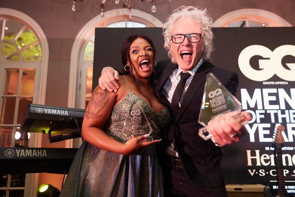 TO DOWNLOAD. CLICK ON THE IMAGE TO OPEN IT AND THEN CLICK ON IT AGAIN AND WAIT FOR IT TO LOAD IN FULLSCREEN AND SAVE. To browse images use green arrows above.
SHARE AND TAG : @gqsouthafrica
IMAGE CREDIT: @simzmkhwanazi/@bestfriends_za

#GQMOTY2021
#HennessyVSOP
#HowAboutNow