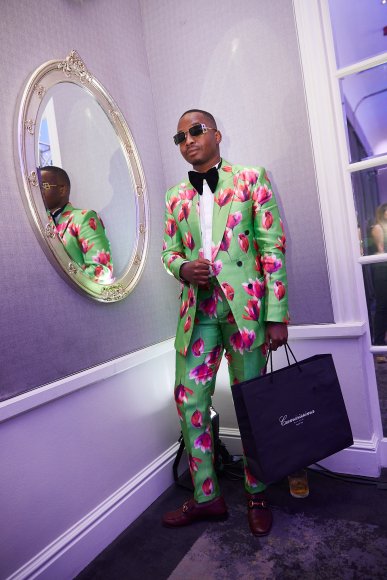 TO DOWNLOAD. CLICK ON THE IMAGE TO OPEN IT AND THEN CLICK ON IT AGAIN AND WAIT FOR IT TO LOAD IN FULLSCREEN AND SAVE. To browse images use green arrows above.
SHARE AND TAG : @gqsouthafrica
IMAGE CREDIT: @simzmkhwanazi/@bestfriends_za

#GQMOTY2021
#HennessyVSOP
#HowAboutNow