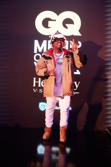 TO DOWNLOAD. CLICK ON THE IMAGE TO OPEN IT AND THEN CLICK ON IT AGAIN AND WAIT FOR IT TO LOAD IN FULLSCREEN AND SAVE. To browse images use green arrows above.
SHARE AND TAG : @gqsouthafrica
IMAGE CREDIT: @simzmkhwanazi/@bestfriends_za

#GQMOTY2021
#HennessyVSOP
#HowAboutNow