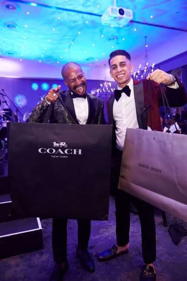 TO DOWNLOAD. CLICK ON THE IMAGE TO OPEN IT AND THEN CLICK ON IT AGAIN AND WAIT FOR IT TO LOAD IN FULLSCREEN AND SAVE. To browse images use green arrows above.
SHARE AND TAG : @gqsouthafrica
IMAGE CREDIT: @simzmkhwanazi/@bestfriends_za

#GQMOTY2021
#HennessyVSOP
#HowAboutNow
