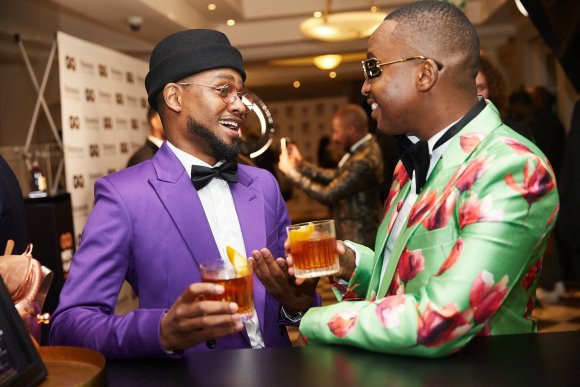 TO DOWNLOAD. CLICK ON THE IMAGE TO OPEN IT AND THEN CLICK ON IT AGAIN AND WAIT FOR IT TO LOAD IN FULLSCREEN AND SAVE. To browse images use green arrows above.
SHARE AND TAG : @gqsouthafrica
IMAGE CREDIT: @simzmkhwanazi/@bestfriends_za

#GQMOTY2021
#HennessyVSOP
#HowAboutNow
