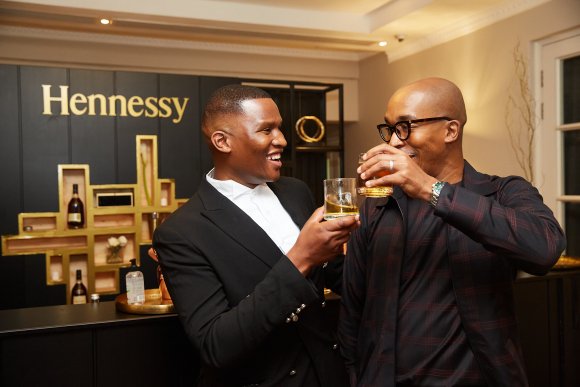 TO DOWNLOAD. CLICK ON THE IMAGE TO OPEN IT AND THEN CLICK ON IT AGAIN AND WAIT FOR IT TO LOAD IN FULLSCREEN AND SAVE. To browse images use green arrows above.
SHARE AND TAG : @gqsouthafrica
IMAGE CREDIT: @simzmkhwanazi/@bestfriends_za

#GQMOTY2021
#HennessyVSOP
#HowAboutNow
